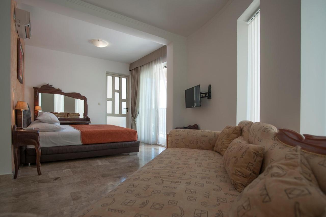 Guest House Przno Bay Sveti Stefan Buitenkant foto